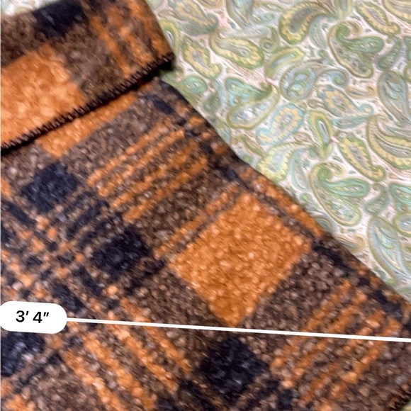 Fadivo New York Plaid Poncho Sweater OS - Picture 4 of 10